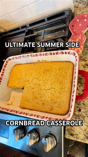Cornbread casserole is the BEST summer side to any potluck or BBQ. #easyrecipe #sidedish