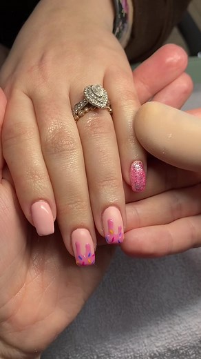 🍦#yycnailtech #yycnails #nailtechlife #nailinspo #springnailinspo #icecream #icecreamnails #pinknails #gelnails