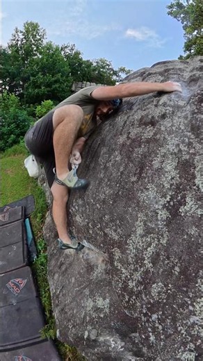 “Rexacution Slab V4” Stone Fort / Little Rock City #climbing #bouldering #rockclimbing #outdoors