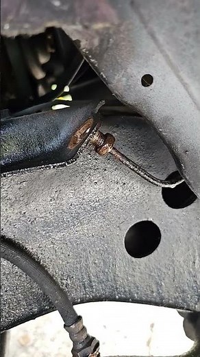 OBS 88-98 C1500 Brake Line Removal 9/16 Flare Nut Tip. #obs #flarenut #chevy