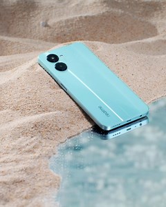 It's time to bring out the fun in a stylish way with the freshest addition to the realme C Series! 📷50MP AI Camera 🌊8.3mm Ultra Slim Boundless Sea Design 🏔 6.5" HD LCD Display Experience all these for only P7,499, available online and in-store! 🛍 #FunAndStylish #realmeMyNumber1 | realme