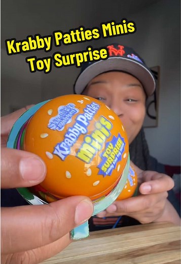 SpongeBob SquarePants Gummy Krabby Patties Toy Surprise