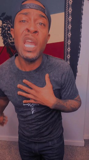 How to Use Green Screen Effects in Videos