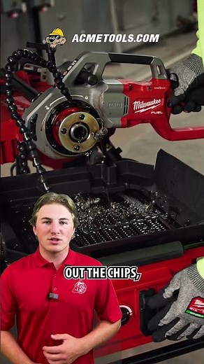 Stop Making a Mess While Threading Pipe! (Milwaukee Pipe Threading Oiler)