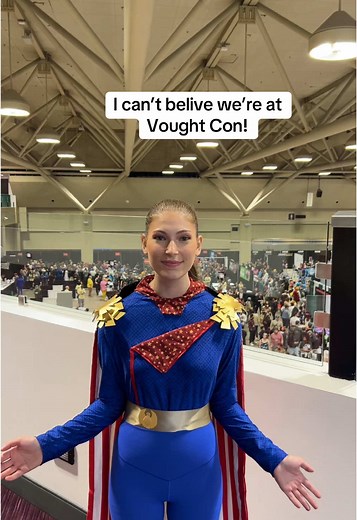 Cosplay Costume Fails at Comic Con: A Relatable Moment