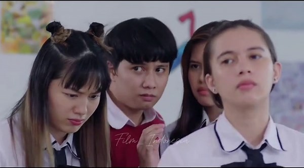 Bukan Cinderella: Serunya Cerita Anak Sekolah