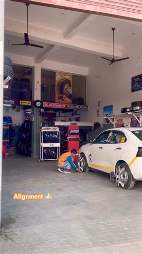 3D Alignment Wheel Balancing 👍🏻 #alignment #wheelbalancer #tyre #alloywheel #swift #swiftdizire