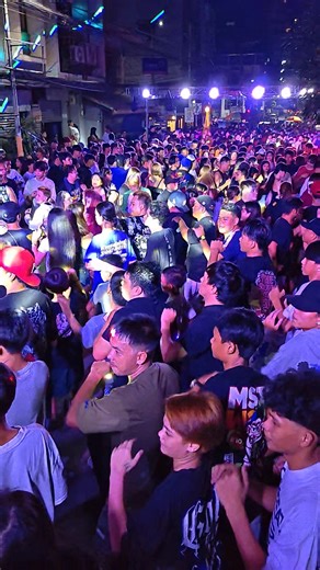 21K views · 481 reactions | Last night Street Party at 6th Ave. Dau...
