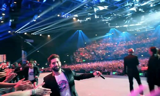 "Juste une p'tite chanson" le clip officiel des Enfoirés 2017