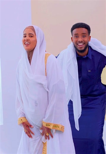 Reer Warshiiq: Quruxda Qaarboon iyo Sawirro Qosol