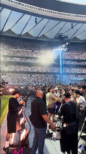 BAD BUNNY - SI VEO A TU MAMÁ | DeBÍ TiRAR MáS FOToS 2026 (Madrid)