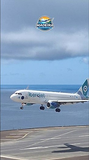 A320 Iberojet landing at Madeira Airport