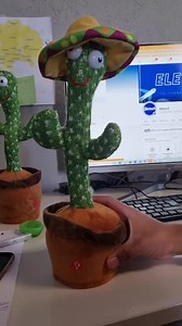 Cactus Bailarín 🌵 Grabadora de voz 💥 Repite lo que dices Baila Incluye 60 canciones populares $10.990 c/u desde 1 por mayor 🙀 Te dejamos un video de como usarlo 🥰 Cómpralo aquí 👇 https://eletech.cl/producto/preventa-cactus-bailarin/ | Eletech
