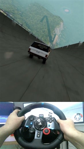 Range Rover vs Impossible Mega Ramp BeamNG #beamngdrive #simulation #extreme