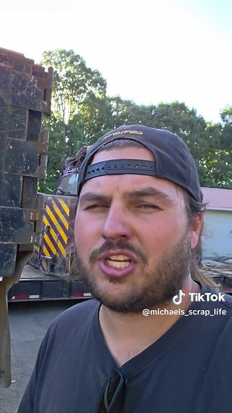 Exploring the Last Locomotives: A Scrap-Life Journey