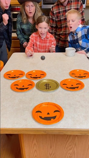 Pumpkin Plate Party Game 🎃 Dad, mom, and the whole family play funny halloween ball bounce party game for fun prizes like candy. Whoever bounces the ping pong bal on the golden plate, wins a special prize better than all the rest. 🎬 This video was produced by Network Media and Benson Bros | The Scene Machine