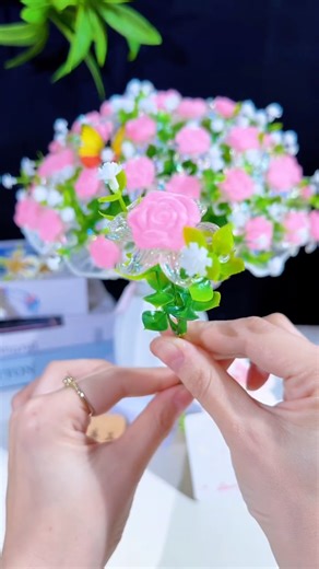 Easy diy beads flowers#beads #diybeads #diy #homedecor #gift #craft #diybeads #handmadegifts #art