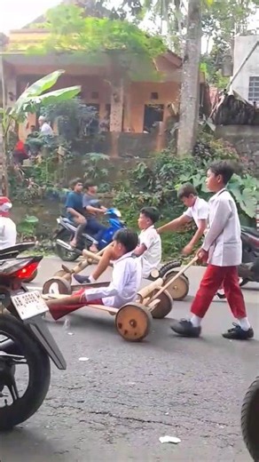 kids' carnival creations make wooden cars #shorts #margoyosocarnival