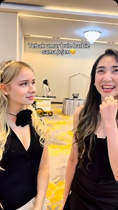 Dasha Gartman on Instagram: "Siapa sangka umur bule barbie dan jejen segini?🤣"