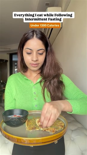 The Nutrition Studio By Shivi on Instagram: "My full day of eating during Intermittent fasting. 👉 Intermittent fasting isn’t about eating less — it’s about eating right during your window. I focus on protein, fibre, healthy fats and hydration so my energy stays stable all day. ⭐️Simple meals, balanced plates, consistent habits. That’s what actually makes IF sustainable. ✅ Here’s the truth — IF works only when your meals are balanced. ✔️ Protein in every meal ✔️ Enough fibre for gut health ✔️ Hy