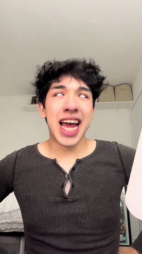 doing DRAG MAKEUP completely BLIND 🦘🦘🦘🦘🥉🎟️ #dragmakeup #blindmakeup #blinddragmakeup #ididnoteatthisoneupsadly