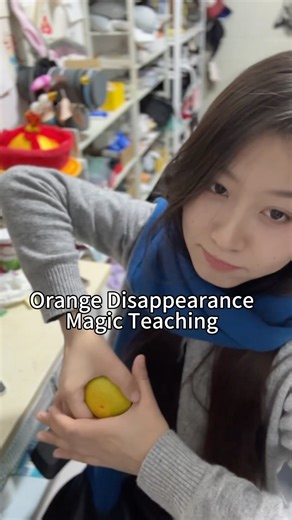 Zhou Xiaobingmagic on Instagram: "#magic #magicteaching #魔术教学"