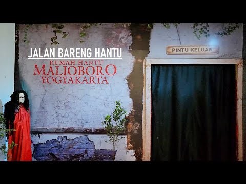 Walking Around in the RUMAH HANTU [the haunted house] Malioboro - Yogyakarta ❗ Jogja scare ❕