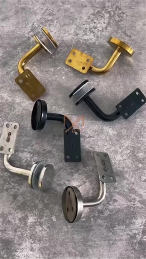 🌟 READY STOCK! 🌟 Lagi cari braket fleksibel untuk railing tangga, kaca, atau tembok? Cocok untuk handrailing kayu, stainless, bahkan PVC! Kuat, awet, dan tampilan modern minimalis! ✨ MULTIFUNGSI & PRAKTIS Bisa untuk: ✅ Dudukan railing tangga ✅ Penyangga kaca/tembok ✅ Tatakan handrailing 👌finishing : 💯Stainless Kilap 💯Stainless Hitam Doff 💯Stainless Gold 💥 Beli banyak = Harga grosir! 💥 Langsung hubungi kami👇 📲 x82225262623 🛒 Belanja Online Yuk: 🍊 Sh0p33 : Mitra Interior Persada 🍏 T0k