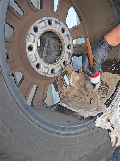 Wheely Clean Concentrate: Ultimate Wheel Cleaning Solution