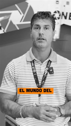 1.2K views · 18 reactions | ¿Te imaginas pilotear drones de mas de 100kg? En nuestra especialización aplicada al campo vas aprender a volarlos, y no solo eso! Vas a poder aprender sobre meteorologia, diferentes marcas y muchisimo más. Mandanos un mensaje o entra a drones-vip.com para más información ️ | DronesVIP | Facebook