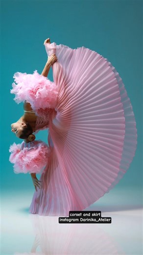 🇺🇦 Model poses for photoshoot📸 Rhythmic gymnastics. Model Valeriia