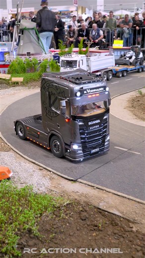 🔥 NEW! BEST OF RC ACTION from Faszination Modellbau Friedrichshafen 2025! 🔥 🚛 RC Trucks • 🚜 Excavators • 🚒 Fire Trucks • 🏗️ Cranes • 🧱 Construction Machines — all in one epic RC event! 🎥 Watch the full video now on YouTube for more scale action & heavy machinery in 1:14! 👇 Comment your favorite model and follow for more RC content every week! #rctruck #rcconstruction #faszinationmodellbau #friedrichshafen #rcevent #rcmodels #scaleRC #tamiya #lesu #scaleart #rcshow #heavyequipment #model
