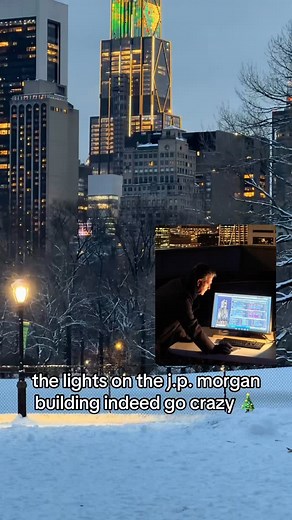 New Yorkers on Instagram: "The lights on the tower at 270 Park Avenue feature is a dynamic artwork using over a million individually programmable LEDs grouped into 181,200 pixels. The Artist- Leo Villareal fine tunes the patterns from a basic rooftop setup—just a computer, monitor, and folding table. It might be one of the most ambitious permanent architectural light installations we’ve seen in NYC. 🎥@nate.geo1"