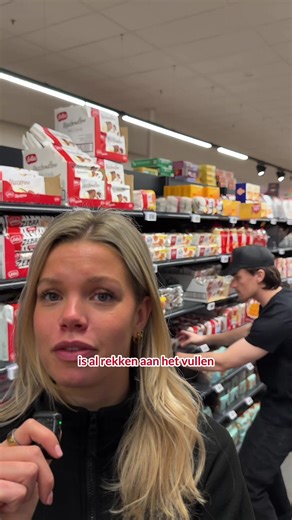 Iemand een idee hoe je rekken moet vullen? 😅​ ​ #delhaize #delhaizebelgium #supermarket