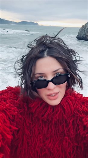 Мои хорошие. Песня «Река» выходит 06.02. Зафиксируйте эту дату. 💋 #maruv #река