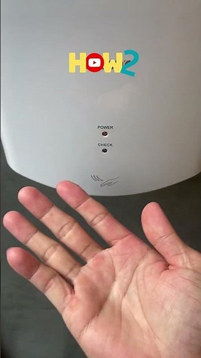 How to Use a Hand Dryer Like a Pro 💨✋ #LifeHacks #EverydayTips #Shorts
