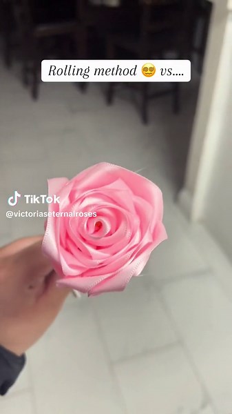 Eternal Florist Tutorial: Flower Rolling Method & One by One Technique