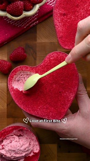 Easy Raspberry Mousse Recipe for No-Bake Desserts