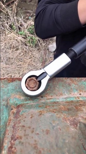 I Tested a Nut Splitter