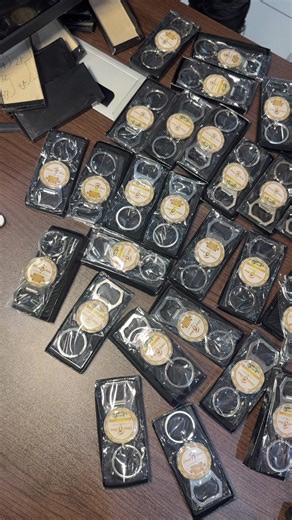 Ouvre bière personnalisée pixel par pixel #ideecadeau #ideecadeaupersonnalisé #ouvrebierepersonnalisé #ouvrebiere #porteclé #porteclépersonalisé