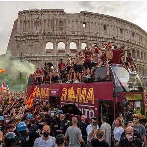 Fendi signs a deal with Italian football club AS Roma
