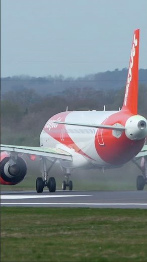 EasyJet Airbus A320 takeoff roll up close! #foryou #upnext #easyjet