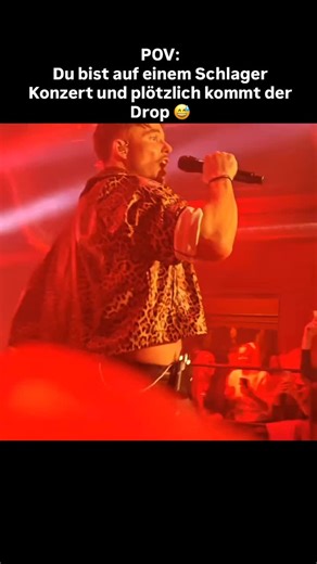 Tim Peters on Instagram: "Es waren ungefähr 45 °C 🌡️ als die Aufnahme in Berlin gemacht wurde. Wer erinnerst sich?"