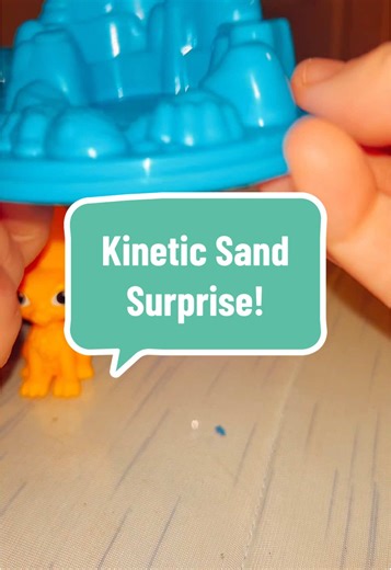 Kinetic Sand Surprise: Wild Critters Unveiled!