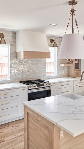 BuildTX Solutions on Instagram: "Transitional Vs Classic! 👩🏻‍🎨 On one hand, we have a delightful blend of our charming style with a modern touch that’s so popular these days! 🌟 on the other, we have a warm, inviting kitchen that offers a timeless charm!! 🧡So here’s the big question: which one is more your style? Share your thoughts in the comments 👇🏻"