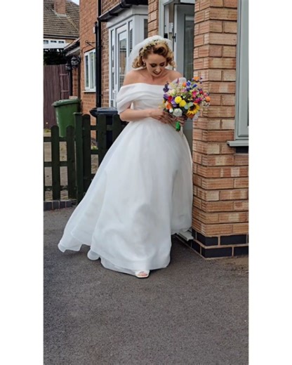 Pin Up Curl - Bridal & Vintage Hairstyling, vintage style accessories on Reels | Facebook