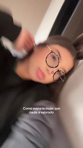 La Mujer Valorada: Su Voz Única
