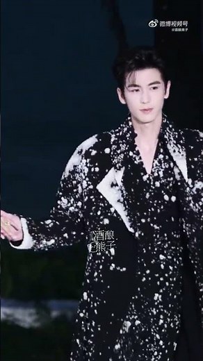 MODEL Zhang Linghe X ELLE AWARD in Sanya #shorts