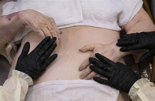 Students in Oregon’s only funeral prep program prepare to guide families through death, grief