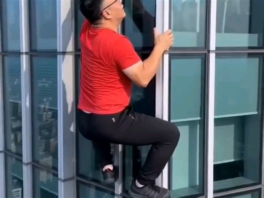 AI学习亚历克斯·霍诺德，徒手攀登台北101